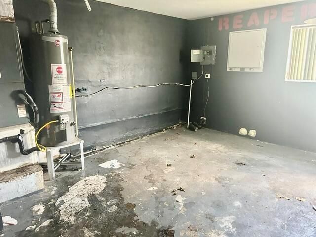 2400 NW 85th Avenue, Sunrise, FL 33322