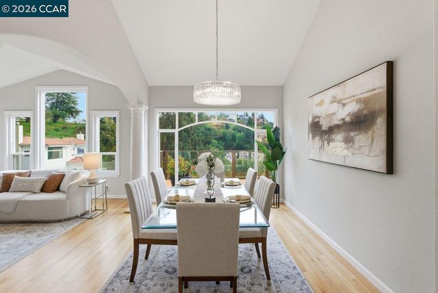 7075 Elverton Dr, Oakland, CA 94611