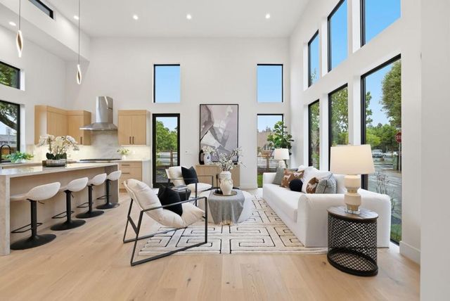 702 Ellsworth Place, Palo Alto, CA 94306