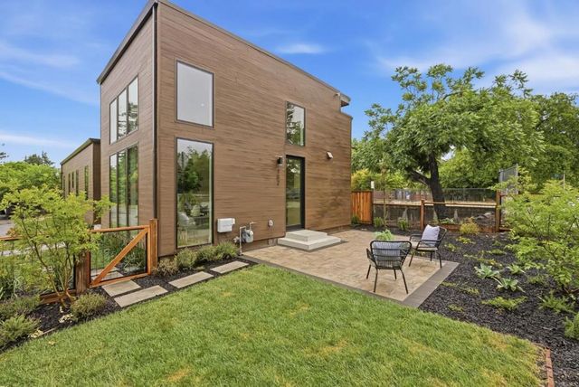 702 Ellsworth Place, Palo Alto, CA 94306