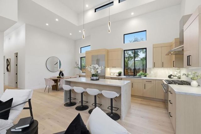 702 Ellsworth Place, Palo Alto, CA 94306