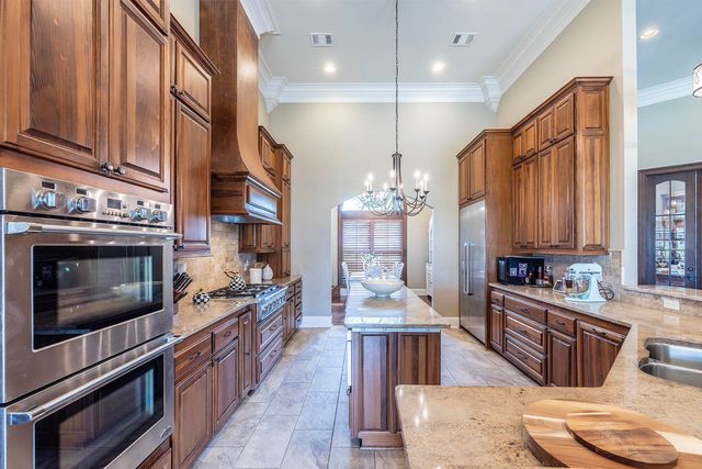 126 Sternfels Court, Thibodaux, LA 70301