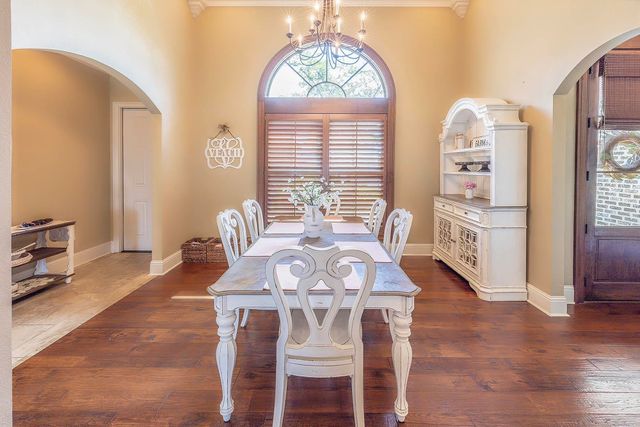 126 Sternfels Court, Thibodaux, LA 70301