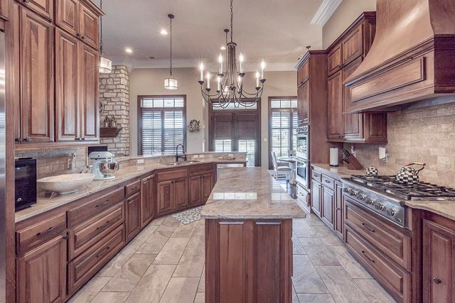 126 Sternfels Court, Thibodaux, LA 70301