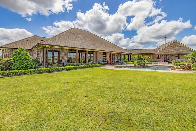 126 Sternfels Court, Thibodaux, LA 70301