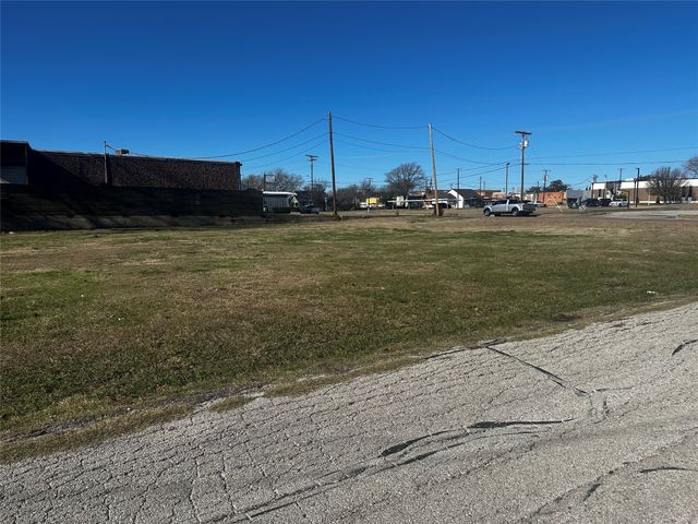 118 W College Street, Mesquite, TX 75149