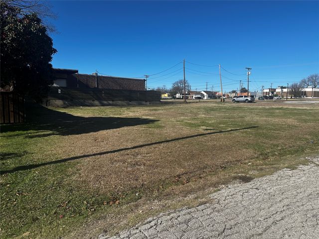 118 W College Street, Mesquite, TX 75149