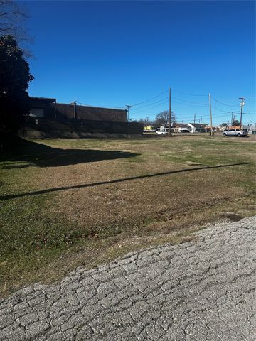 118 W College Street, Mesquite, TX 75149