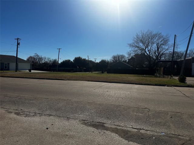 118 W College Street, Mesquite, TX 75149