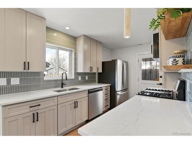 1135 S Harrison St, Denver, CO 80210