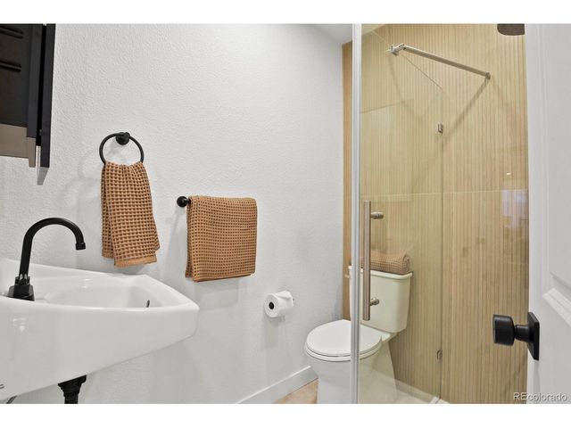 1135 S Harrison St, Denver, CO 80210