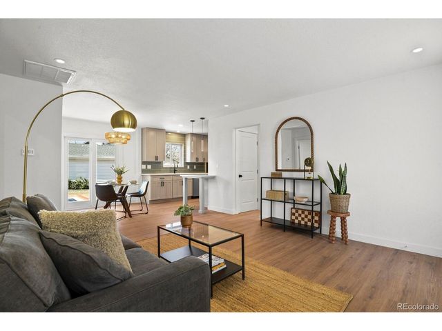 1135 S Harrison St, Denver, CO 80210