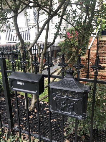 1132 Oxford Garage Apartment Street, Houston, TX 77008