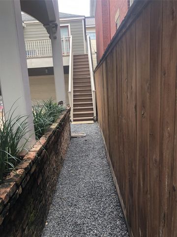 1132 Oxford Garage Apartment Street, Houston, TX 77008