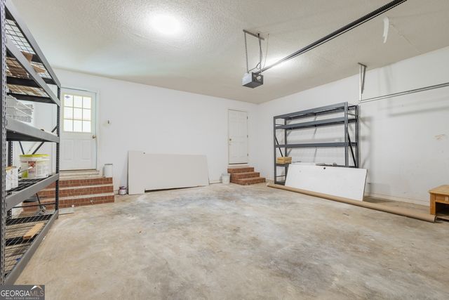 114 Greenpointe Way, Carrollton, GA 30117