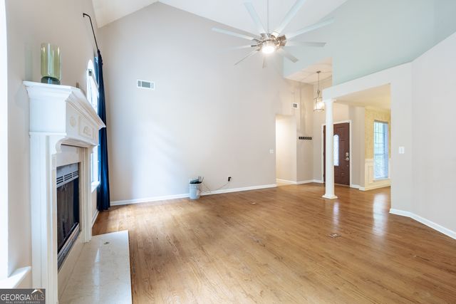 114 Greenpointe Way, Carrollton, GA 30117