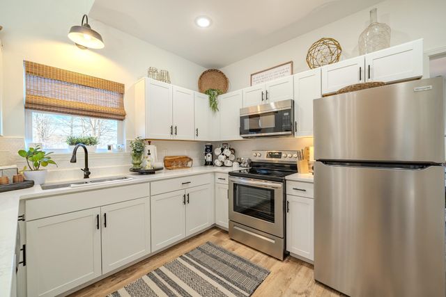 115 HOLIDAY HILLS LN, Counce, TN 38326