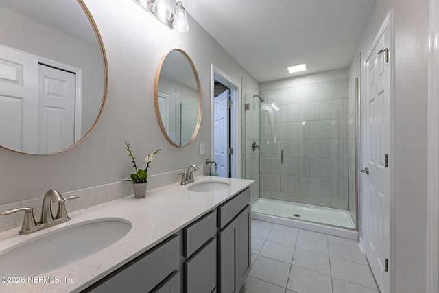 13714 HARLOWTON Avenue, Jacksonville, FL 32256