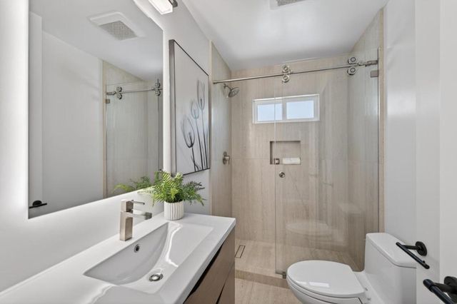 912 Montgomery Street, San Carlos, CA 94070