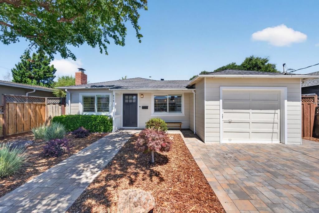 912 Montgomery Street, San Carlos, CA 94070