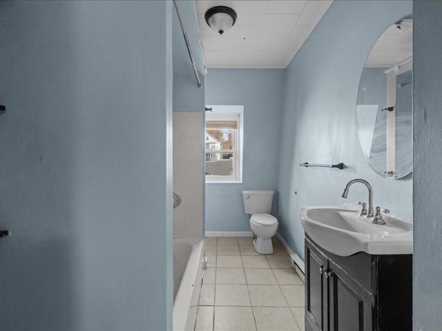 334 Fountain St, Fall River, MA 02721