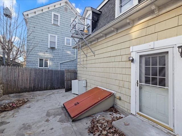 334 Fountain St, Fall River, MA 02721