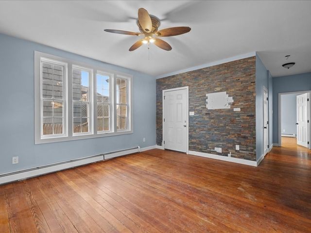 334 Fountain St, Fall River, MA 02721