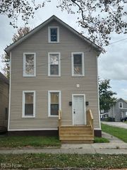 3302 W 48th Street, Cleveland, OH 44102