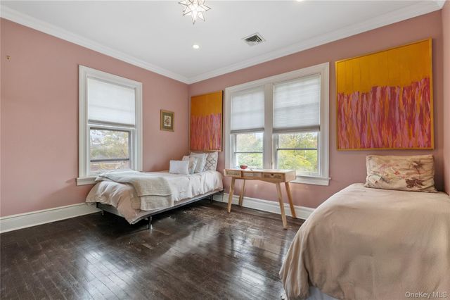 61 Margaret Avenue, Lawrence, NY 11559