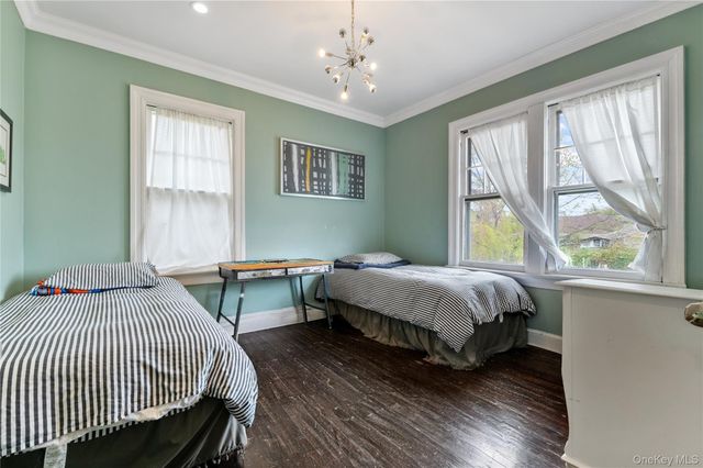61 Margaret Avenue, Lawrence, NY 11559
