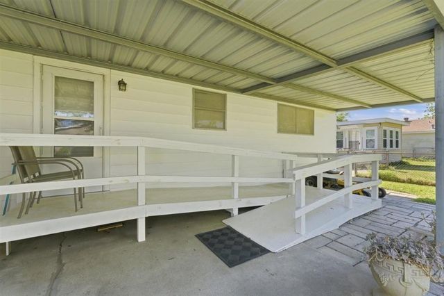 3902 Harvard Street, Lake Charles, LA 70607