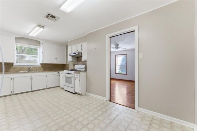 3902 Harvard Street, Lake Charles, LA 70607