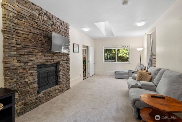 7036 Rainier Way, Glacier, WA 98244