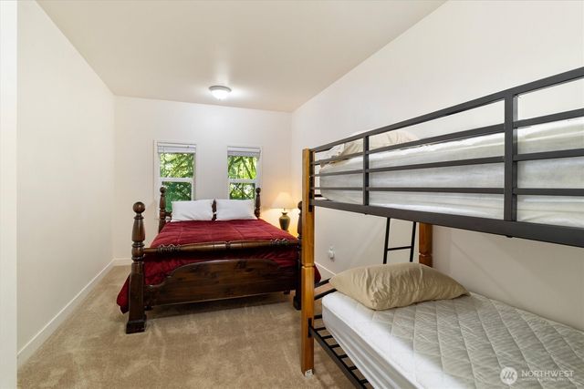 7036 Rainier Way, Glacier, WA 98244