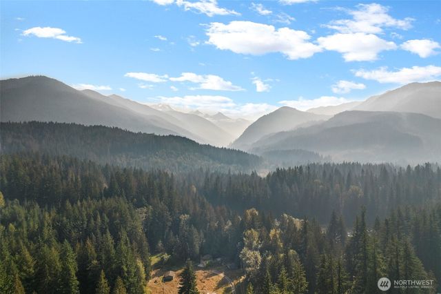 7036 Rainier Way, Glacier, WA 98244