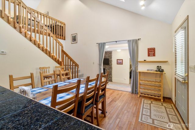 7036 Rainier Way, Glacier, WA 98244