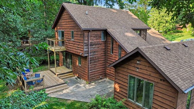 2161 Wild Cherry Lane, Kalamazoo, MI 49009