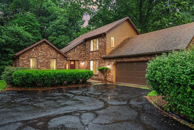 2161 Wild Cherry Lane, Kalamazoo, MI 49009