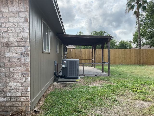 5350 Gateridge, Corpus Christi, TX 78413