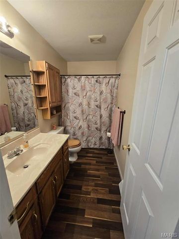 1362 Oakwood Drive, St Clair, MO 63077