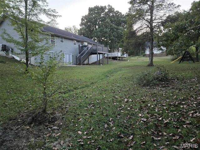 1362 Oakwood Drive, St Clair, MO 63077
