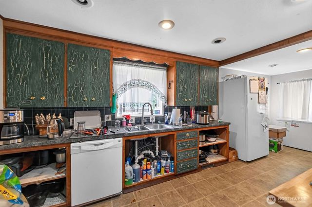 17027 Lake View Boulevard, Mount Vernon, WA 98274