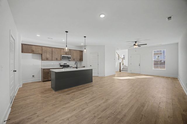 1592 Cotton Way, Chattanooga, TN 37404
