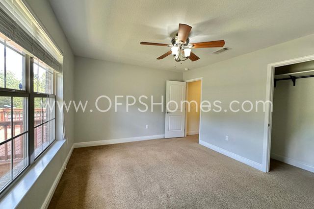 306 Gauntlet Drive, Crestview, FL 32539