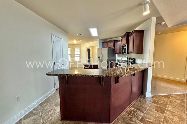 306 Gauntlet Drive, Crestview, FL 32539