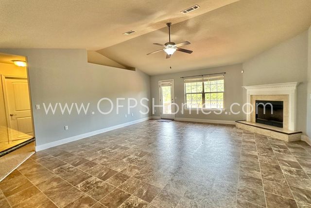 306 Gauntlet Drive, Crestview, FL 32539