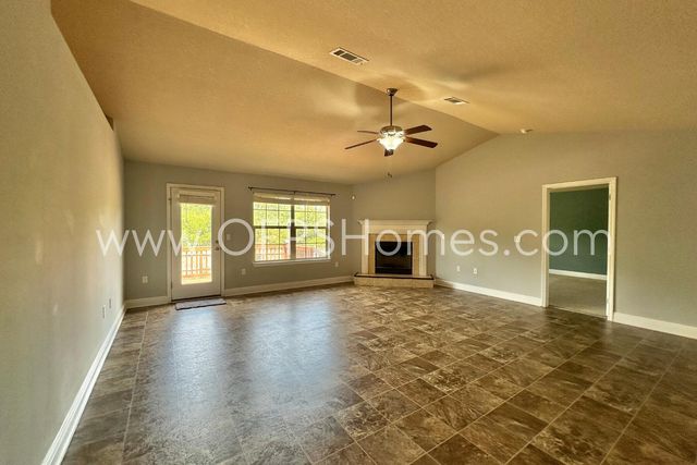 306 Gauntlet Drive, Crestview, FL 32539