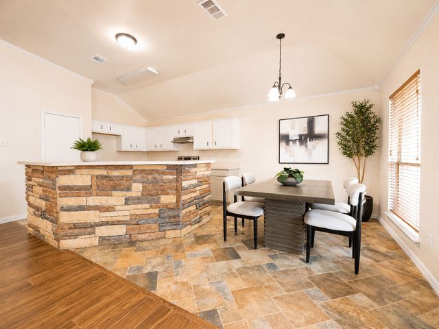 1010 Mediterranean Avenue, Midlothian, TX 76065