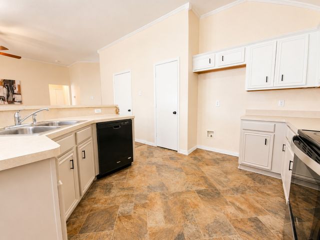 1010 Mediterranean Avenue, Midlothian, TX 76065