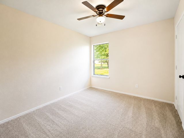1010 Mediterranean Avenue, Midlothian, TX 76065